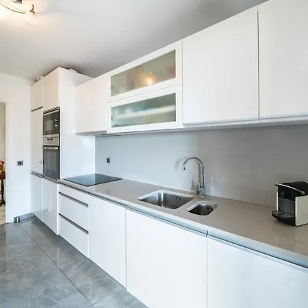 Magnifique 2 Pièces Appartement *